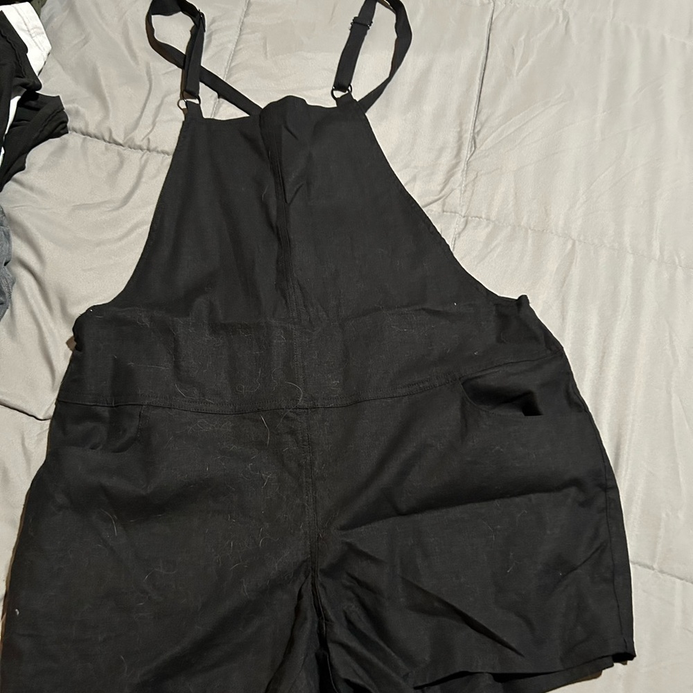 Torrid shorts jumpsuit overalls size 00